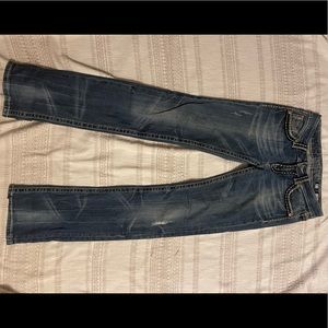 Miss Me Denim, Straight